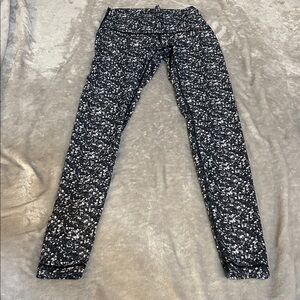 Lululemon shine tight in shimmy shimmer black white